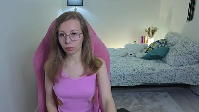 Snapshot of Lill_Mary chatting on September 2025 01:19:02 AM Lill Mary online show from September 2025 01:19:02 AM