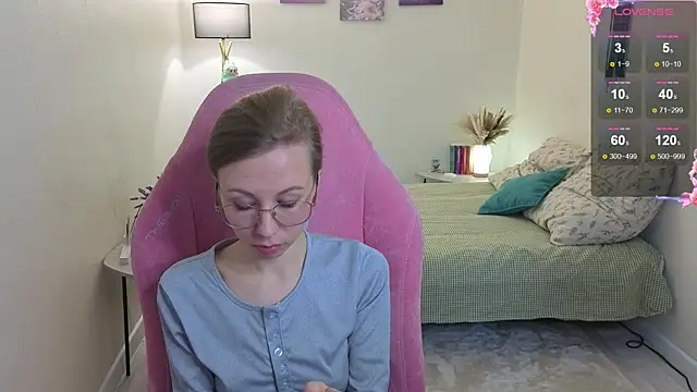 Snapshot of Lill_Mary chatting on October 2025 02:23:02 AM Lill Mary online show from October 2025 02:23:02 AM