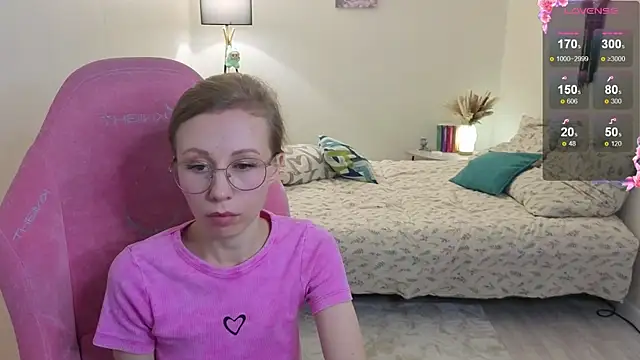 Snapshot of Lill_Mary chatting on October 2025 05:20:02 AM Lill Mary online show from October 2025 05:20:02 AM