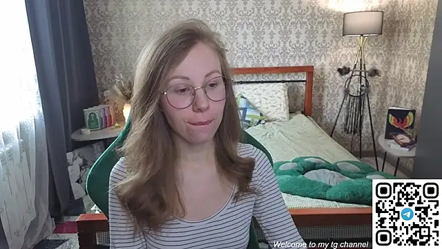 Lill Mary online show from April 2026 02:24:02 AM