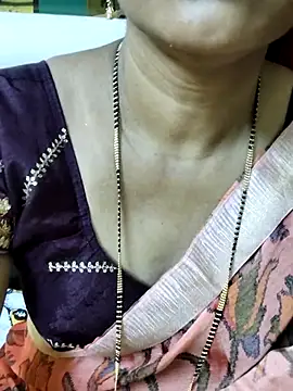 anuradha1432 online show from October 2025 05:02:02 PM