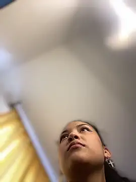 baby lizy online show from February 2026 08:38:02 PM