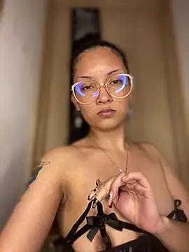 baby lizy online show from June 2026 09:57:02 PM