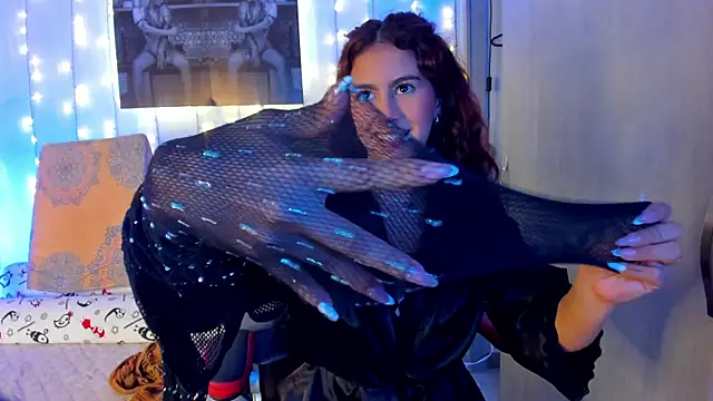 Sophiee Hill online show from March 2025 08:58:02 AM