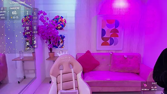 Snapshot of Gabby_evanns chatting on October 2025 12:02:01 PM Gabby evanns online show from October 2025 12:02:01 PM