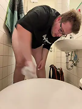 BigAssChubby online show from April 2026 02:44:02 PM
