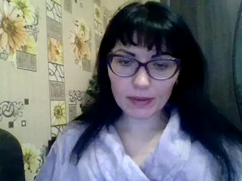 Snapshot of CharmingCat321 chatting on December 2024 01:03:01 PM CharmingCat321 online show from December 2024 01:03:01 PM