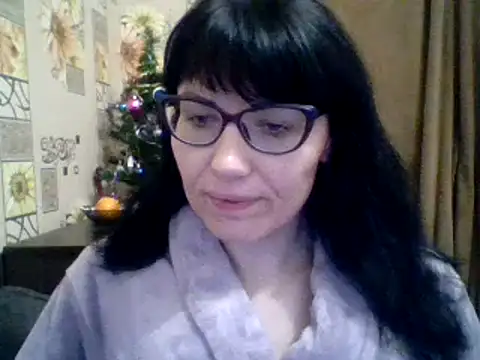 Snapshot of CharmingCat321 chatting on December 2024 01:58:02 AM CharmingCat321 online show from December 2024 01:58:02 AM