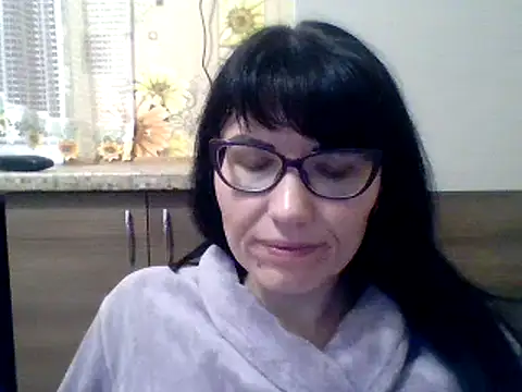 Snapshot of CharmingCat321 chatting on December 2024 09:32:02 PM CharmingCat321 online show from December 2024 09:32:02 PM