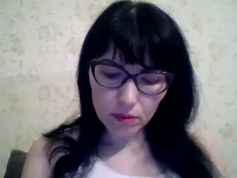 Snapshot of CharmingCat321 chatting on March 2025 04:28:01 AM CharmingCat321 online show from March 2025 04:28:01 AM