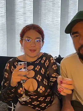 Snapshot of camianddanna chatting on December 2024 05:34:01 PM camianddanna online show from December 2024 05:34:01 PM