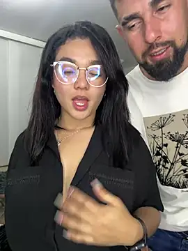 Snapshot of camianddanna chatting on January 2025 04:43:01 AM camianddanna online show from January 2025 04:43:01 AM