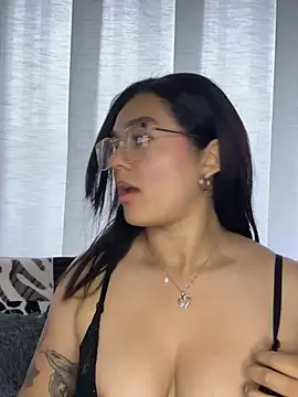 Snapshot of camianddanna chatting on January 2025 08:39:01 PM camianddanna online show from January 2025 08:39:01 PM