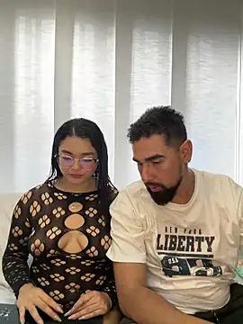 Snapshot of camianddanna chatting on January 2025 10:19:01 PM camianddanna online show from January 2025 10:19:01 PM