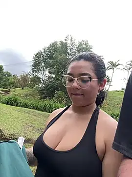 Snapshot of camianddanna chatting on February 2025 03:49:01 PM camianddanna online show from February 2025 03:49:01 PM