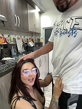 Snapshot of camianddanna chatting on March 2025 08:37:02 PM camianddanna online show from March 2025 08:37:02 PM