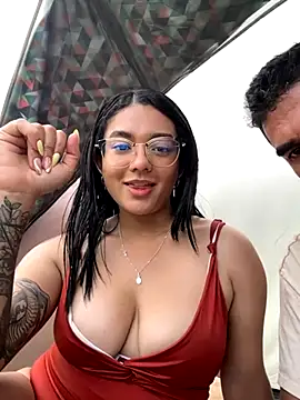 Snapshot of camianddanna chatting on September 2025 04:28:02 PM camianddanna online show from September 2025 04:28:02 PM