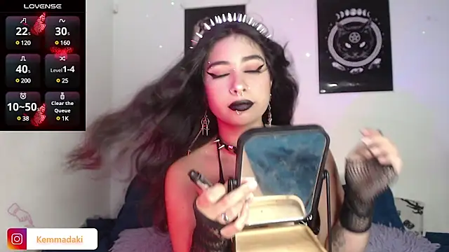 Snapshot of kemmadakii chatting on March 2025 06:34:01 PM kemmadakii online show from March 2025 06:34:01 PM