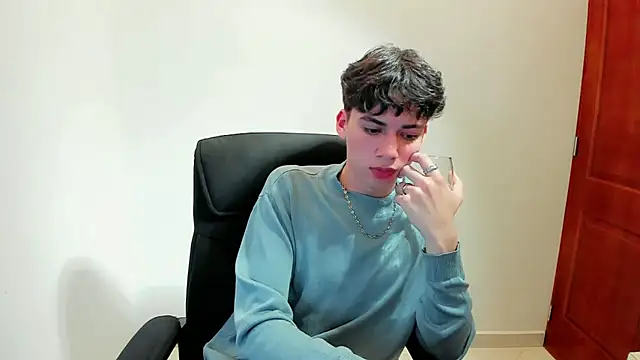 Snapshot of seth_ryder_ chatting on February 2025 08:33:02 AM seth ryder online show from February 2025 08:33:02 AM