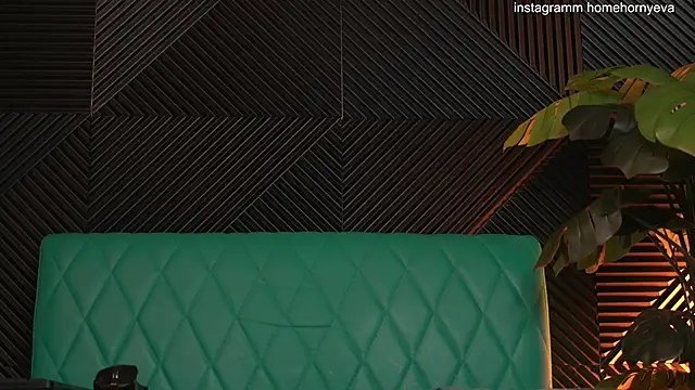 Snapshot of home_horny_eva chatting on March 2025 12:15:02 AM home horny eva online show from March 2025 12:15:02 AM