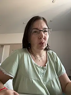 Snapshot of B_Bonya_m chatting on March 2026 04:07:01 AM B Bonya m online show from March 2026 04:07:01 AM