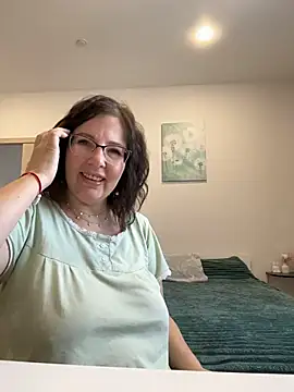 Snapshot of B_Bonya_m chatting on March 2026 04:02:02 AM B Bonya m online show from March 2026 04:02:02 AM