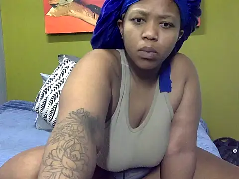 GoldenPussyXOXO online show from December 2025 11:58:01 PM