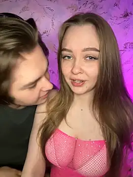 Snapshot of Family-Mm1 chatting on February 2026 07:41:02 AM Family-Mm1 online show from February 2026 07:41:02 AM