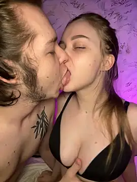 Snapshot of Family-Mm1 chatting on March 2026 05:18:02 PM Family-Mm1 online show from March 2026 05:18:02 PM