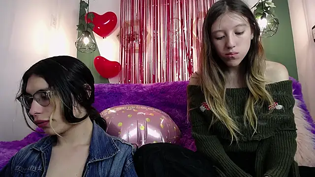 Snapshot of BRIAR_AND_BLAIR chatting on February 2025 02:34:01 PM BRIAR AND BLAIR online show from February 2025 02:34:01 PM