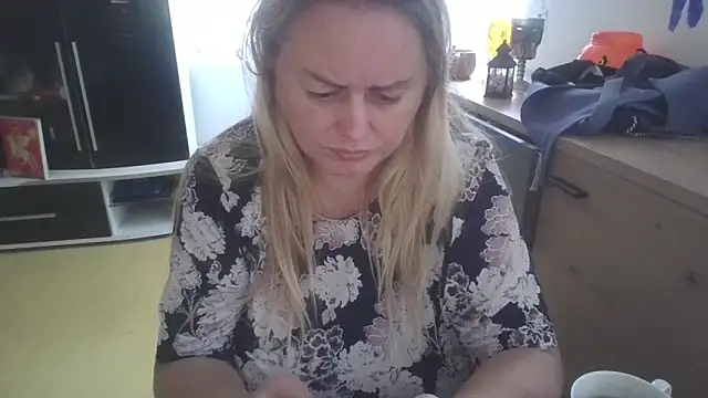 Snapshot of Meliss_Official9 chatting on September 2025 07:02:02 AM Meliss Official9 online show from September 2025 07:02:02 AM