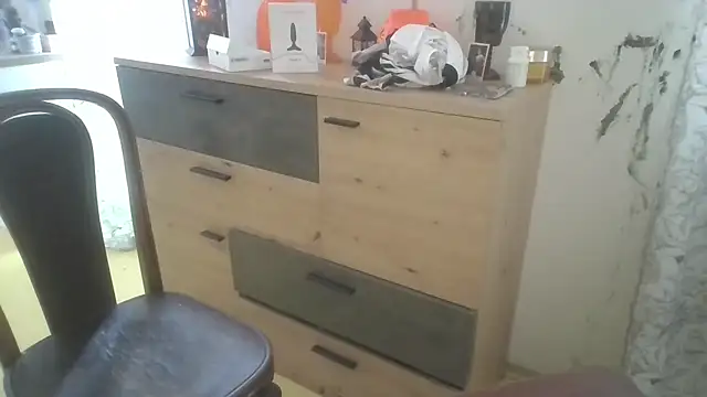 Snapshot of Meliss_Official9 chatting on October 2025 09:37:01 AM Meliss Official9 online show from October 2025 09:37:01 AM