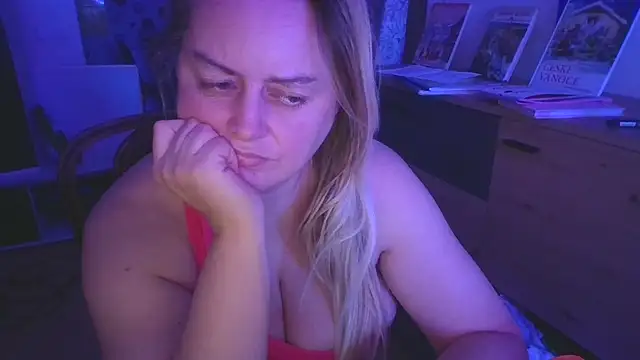 Meliss Official9 online show from November 2025 06:30:01 PM