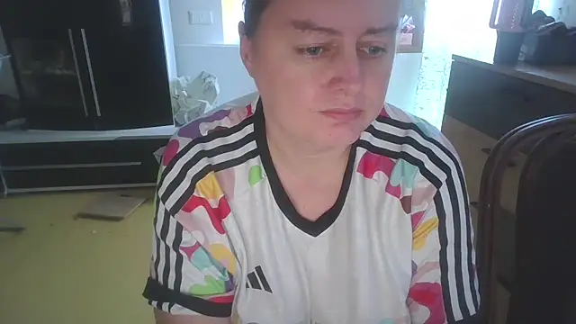 Meliss Official9 online show from February 2026 12:09:02 PM