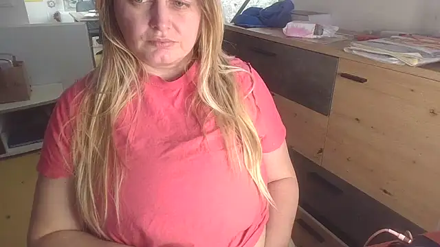 Meliss Official9 online show from February 2026 10:00:02 AM