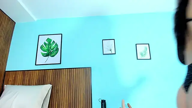 curvy rousi online show from March 2025 06:12:02 AM