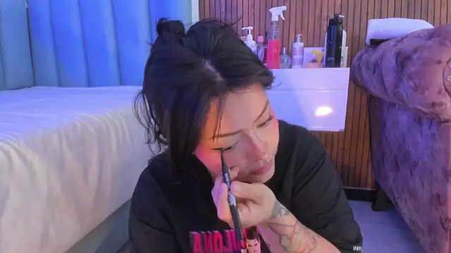 curvy rousi online show from March 2026 11:58:01 AM