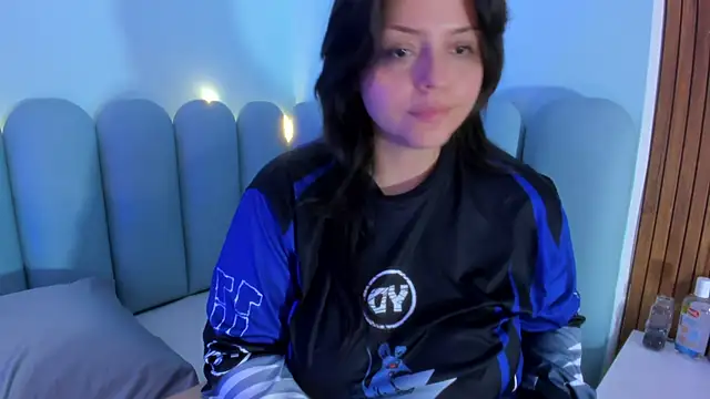 curvy rousi online show from March 2026 11:43:02 AM