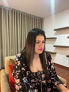 Snapshot of Alice_Biel chatting on January 2025 09:03:01 PM Alice Biel online show from January 2025 09:03:01 PM