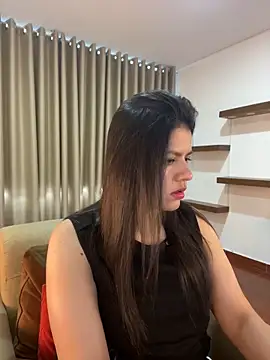 Snapshot of Alice_Biel chatting on January 2025 09:43:02 PM Alice Biel online show from January 2025 09:43:02 PM