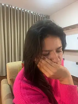 Snapshot of Alice_Biel chatting on January 2025 02:36:01 PM Alice Biel online show from January 2025 02:36:01 PM