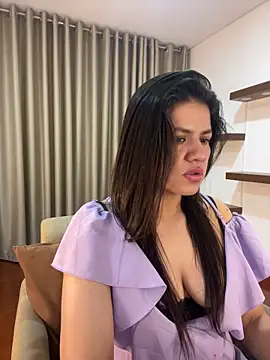 Snapshot of Alice_Biel chatting on January 2025 12:28:01 AM Alice Biel online show from January 2025 12:28:01 AM