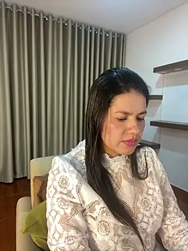 Snapshot of Alice_Biel chatting on February 2025 10:55:01 PM Alice Biel online show from February 2025 10:55:01 PM