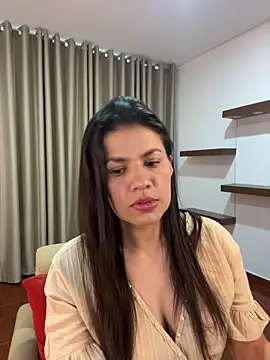 Snapshot of Alice_Biel chatting on March 2025 10:40:01 PM Alice Biel online show from March 2025 10:40:01 PM