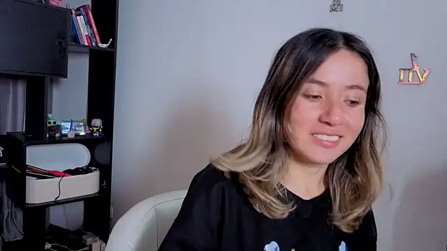 sexfire lalita online show from May 2026 09:43:01 PM