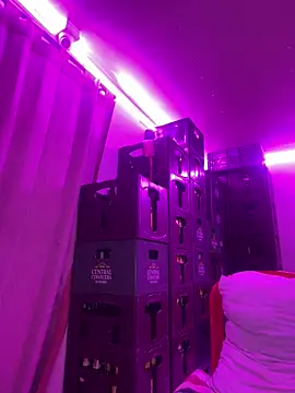 Hot beauty   online show from December 2025 04:52:01 AM