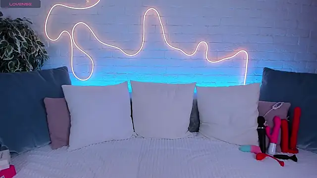 rossy babe  online show from February 2025 06:14:02 AM