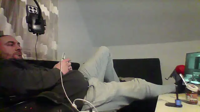 NewyorkDimi online show from December 2025 01:10:02 AM