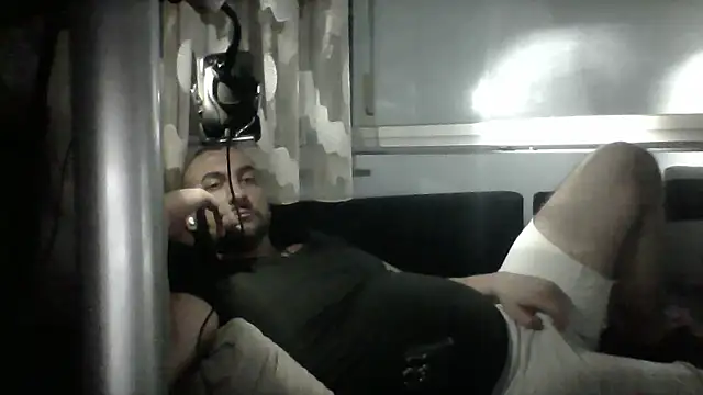 Snapshot of NewyorkDimi chatting on July 2026 02:47:02 AM NewyorkDimi online show from July 2026 02:47:02 AM