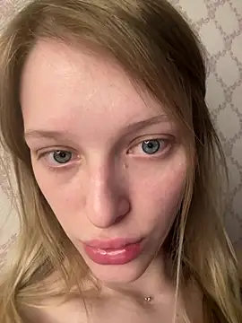 Evvie Summn1 online show from April 2026 02:31:01 PM